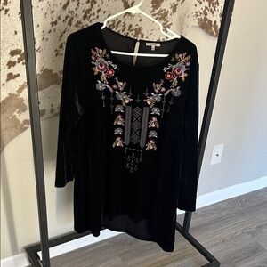 Black Embroidered Velvet Tunic Top